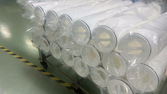 คาร์ทริจกรองไหลสูง 40 นิ้ว มีอัตราการไหล 110M3/H และสื่อกรอง PP สําหรับการบําบัดน้ํา